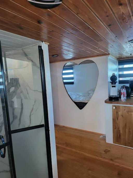 Hotel Calaidonia Boat House Calais Exterior foto